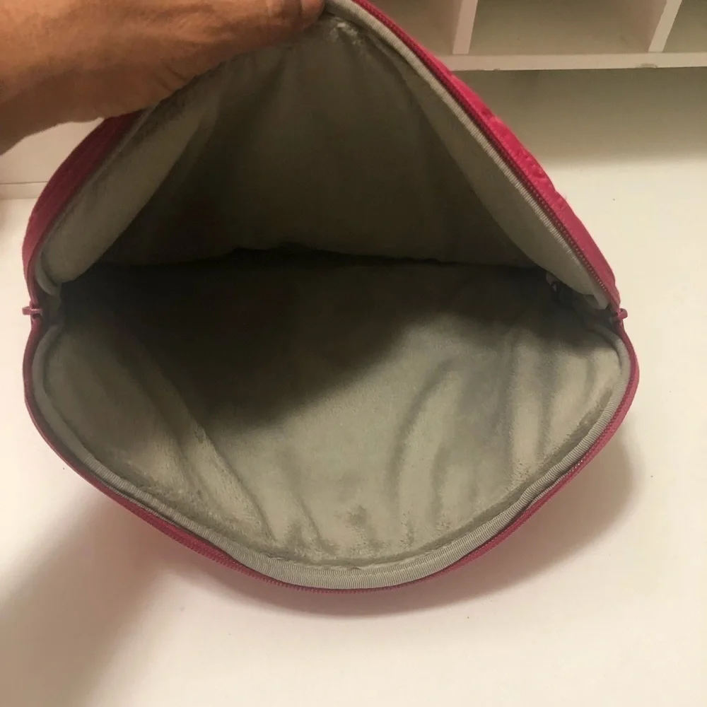 Marc Jacobs tablets or laptop case